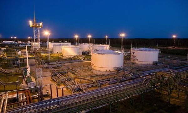 Нефтебаза в Ленинградской области