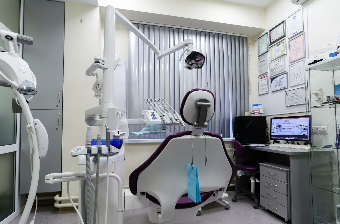 Стоматология и зуботехническая лаборатория 