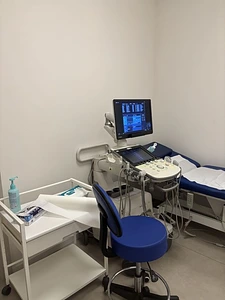 Медицинский центр. 7 кабинетов. 1